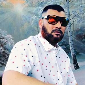 Meet your Posher, Syed